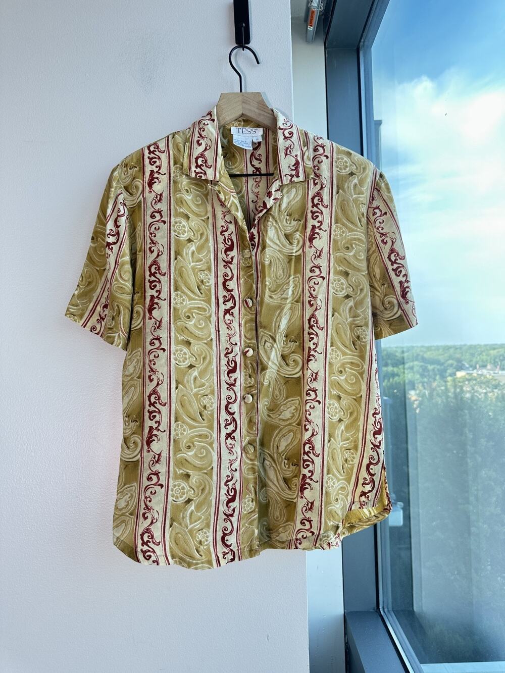 Vintage TESS 100% Silk Short -Sleeve Button Up Blouse Olive Green Paisley S